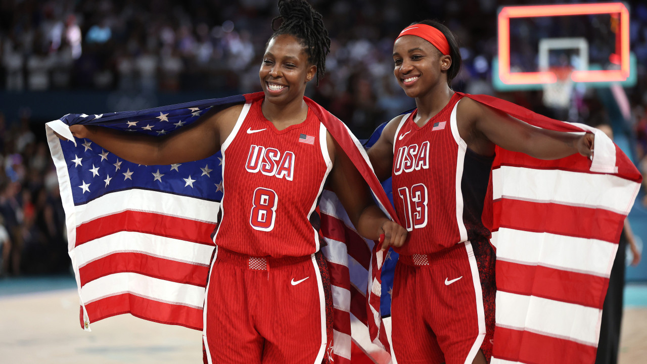 Seleção feminina de basquete dos EUA bate França e conquista ouro pela 8ª vez seguida